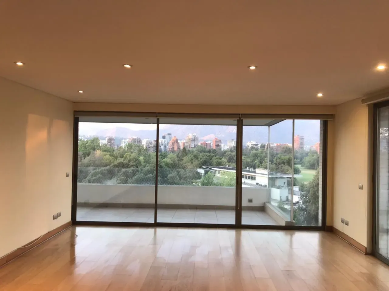 Edificio Exclusivo Muy Bien Ubicado Vista Asegurada el Golf