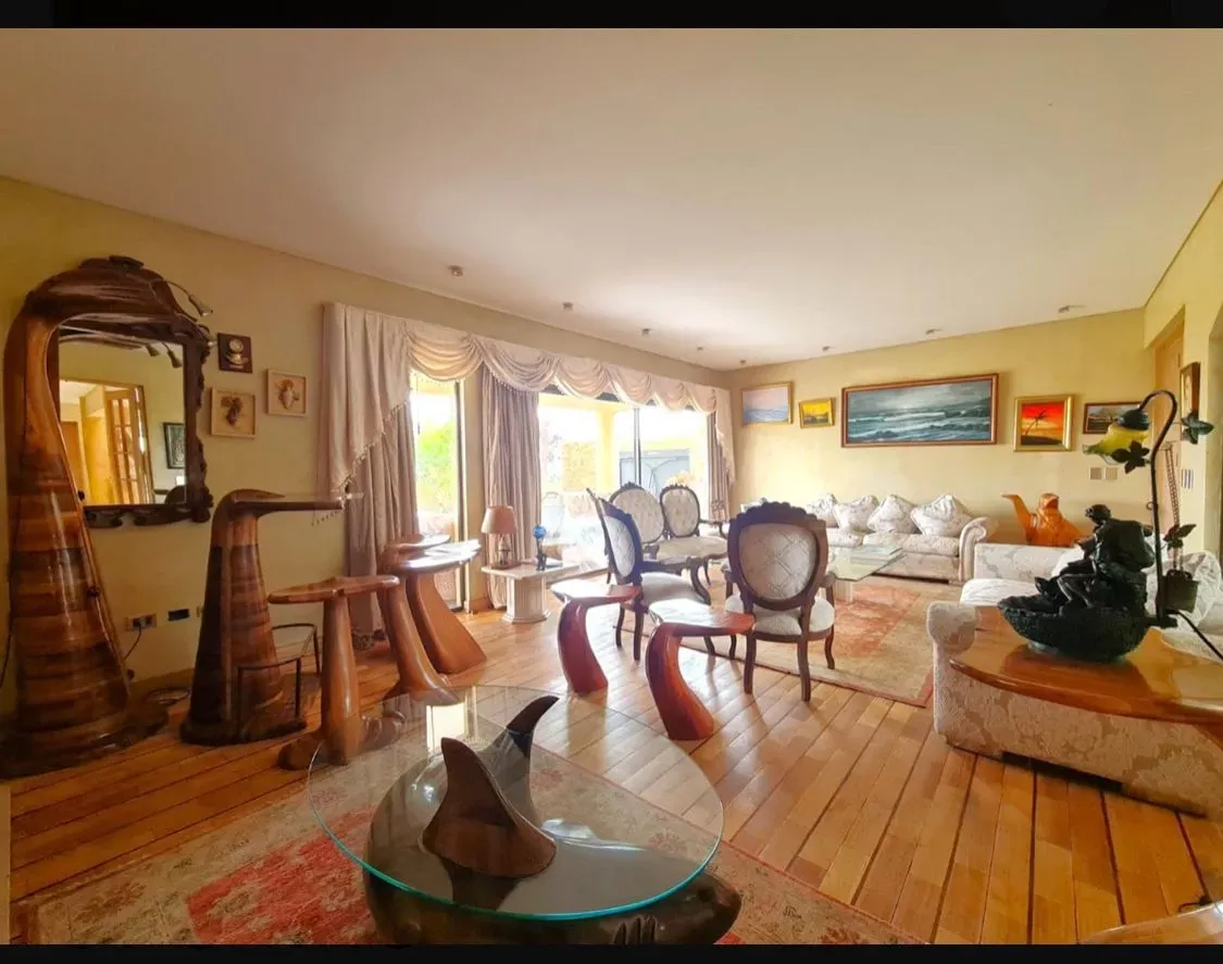Casa en Arriendo en los Dominicos, las Condes