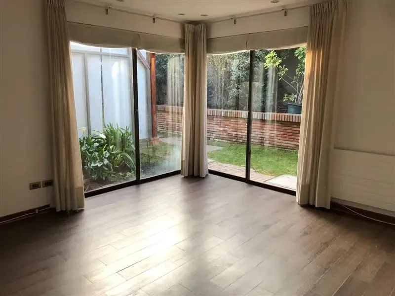 Casa en Venta en Lo Barnechea